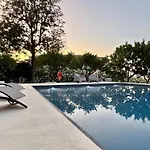 Ferienhaus Stunning With Private Pool In *