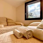 Stunning With Private Pool In Ferienhaus *