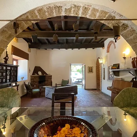 Stunning With Private Pool In * צ'פאלו