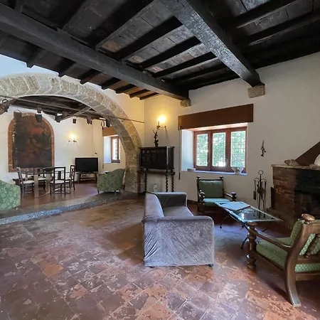 Stunning With Private Pool In בית נופש