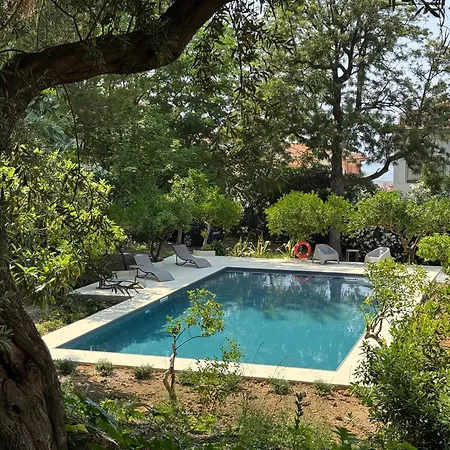 Stunning With Private Pool In * צ'פאלו